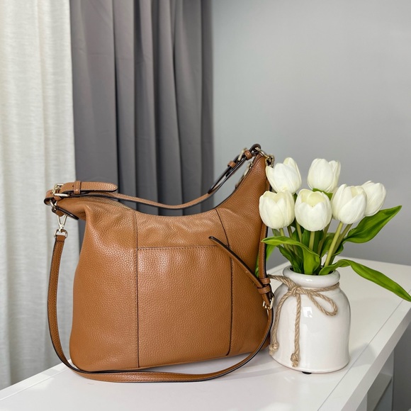 Michael Kors Lupita Large Hobo Leather - Picture 2 of 8